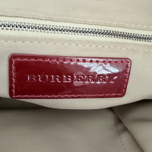 Burberry bag color burgundy - Picture 10 of 14